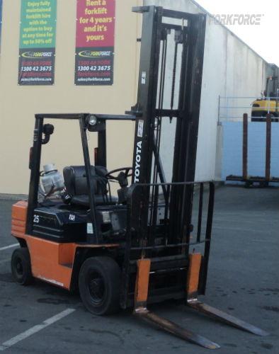 Toyota 2.5-Ton LPG Forklift