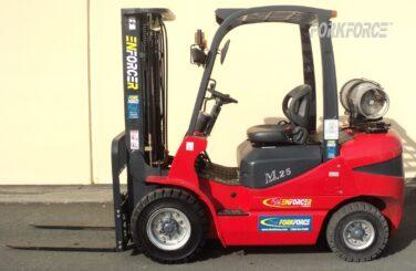 used enforcer 2.5t lpg-petrol forklift