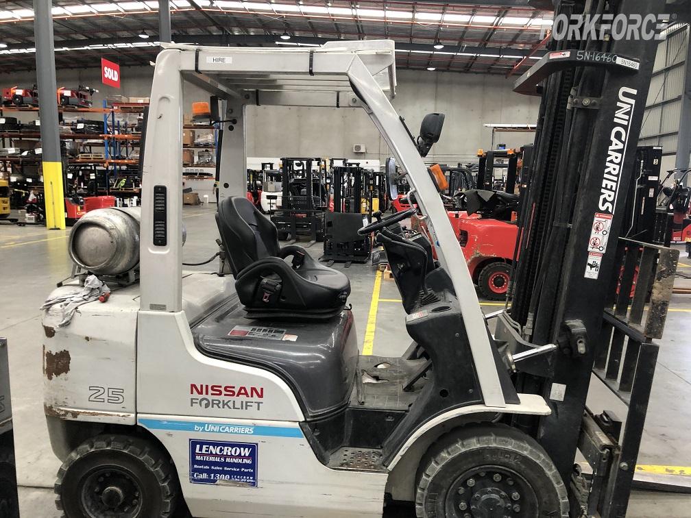 Used Nissan 2.5 Ton Forklift