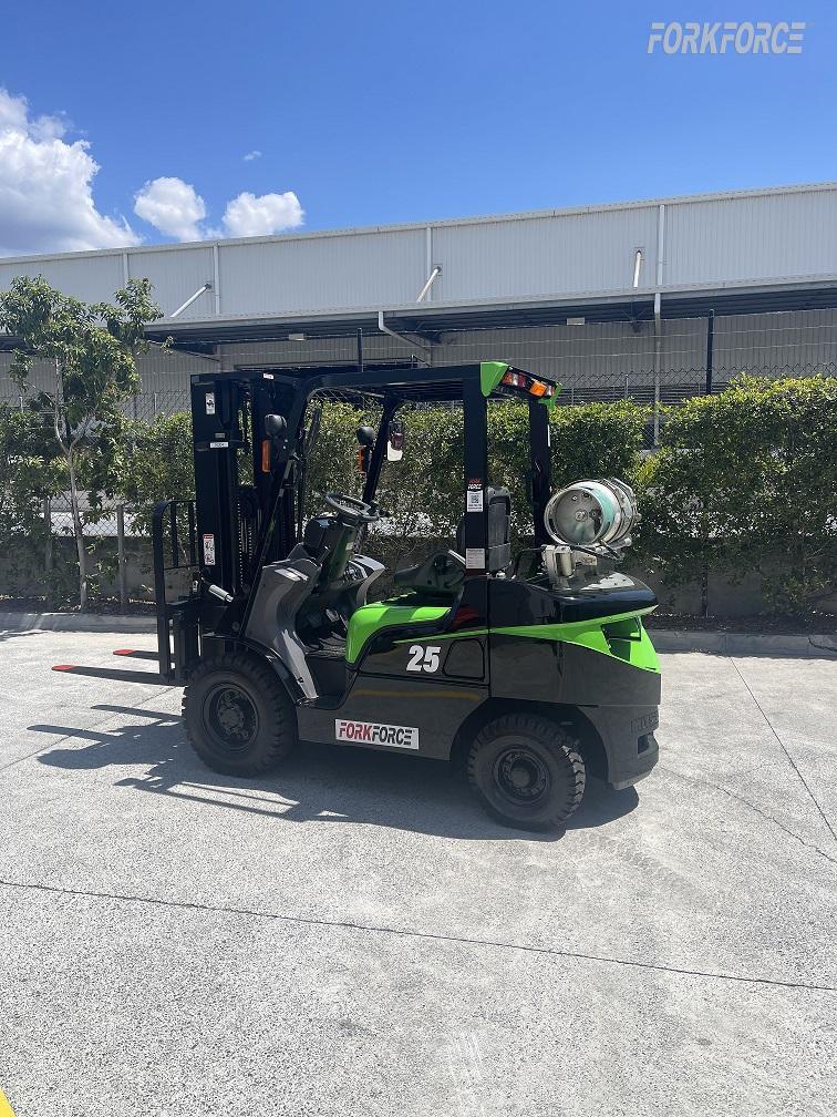 Used Mitsubishi 2.5 Tonne LPG Forklift