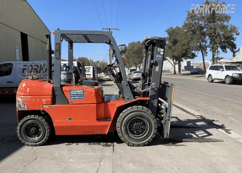 Used EP 3T LPG Forklift (CPQD30N-RW11A)