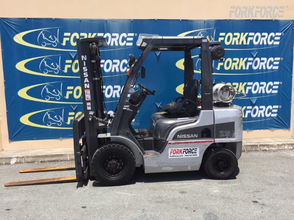 Nissan 2.5T Petrol Forklift