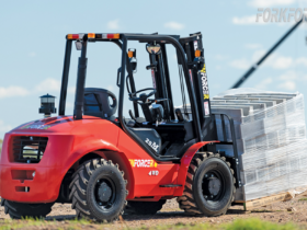 Enforcer 2.5T 4WD Rough Terrain Forklift