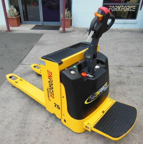 Enforcer 2.5-Ton Electric Pallet Truck