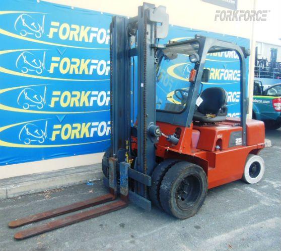 Used Nissan 2.5-Ton Petrol Forklift