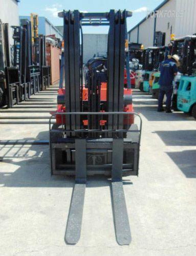 Used Nissan 2.5-Ton LPG Forklift