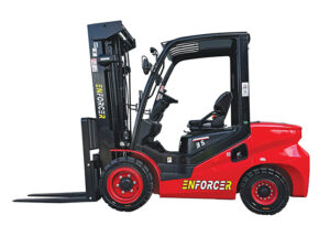 FLDCXT35-08X7RH Enforcer 3.5T High Performance Diesel Forklift- Side View