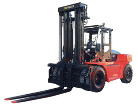 FLDCXT160-08C3WS Enforcer 16T Heavy Duty Diesel Forklift- Front/Side View